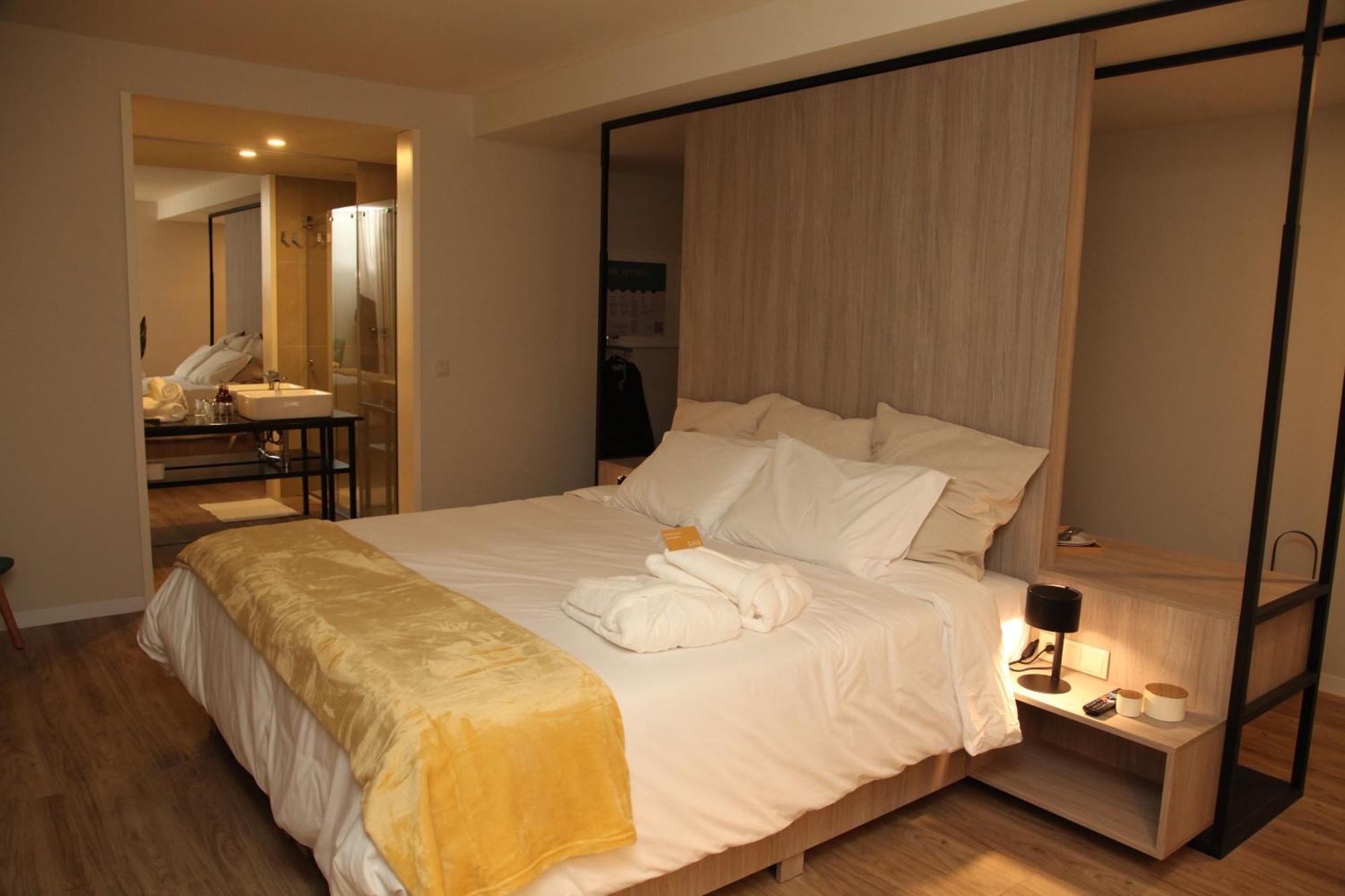 Novabila Guesthouse Vila Real Eksteriør billede